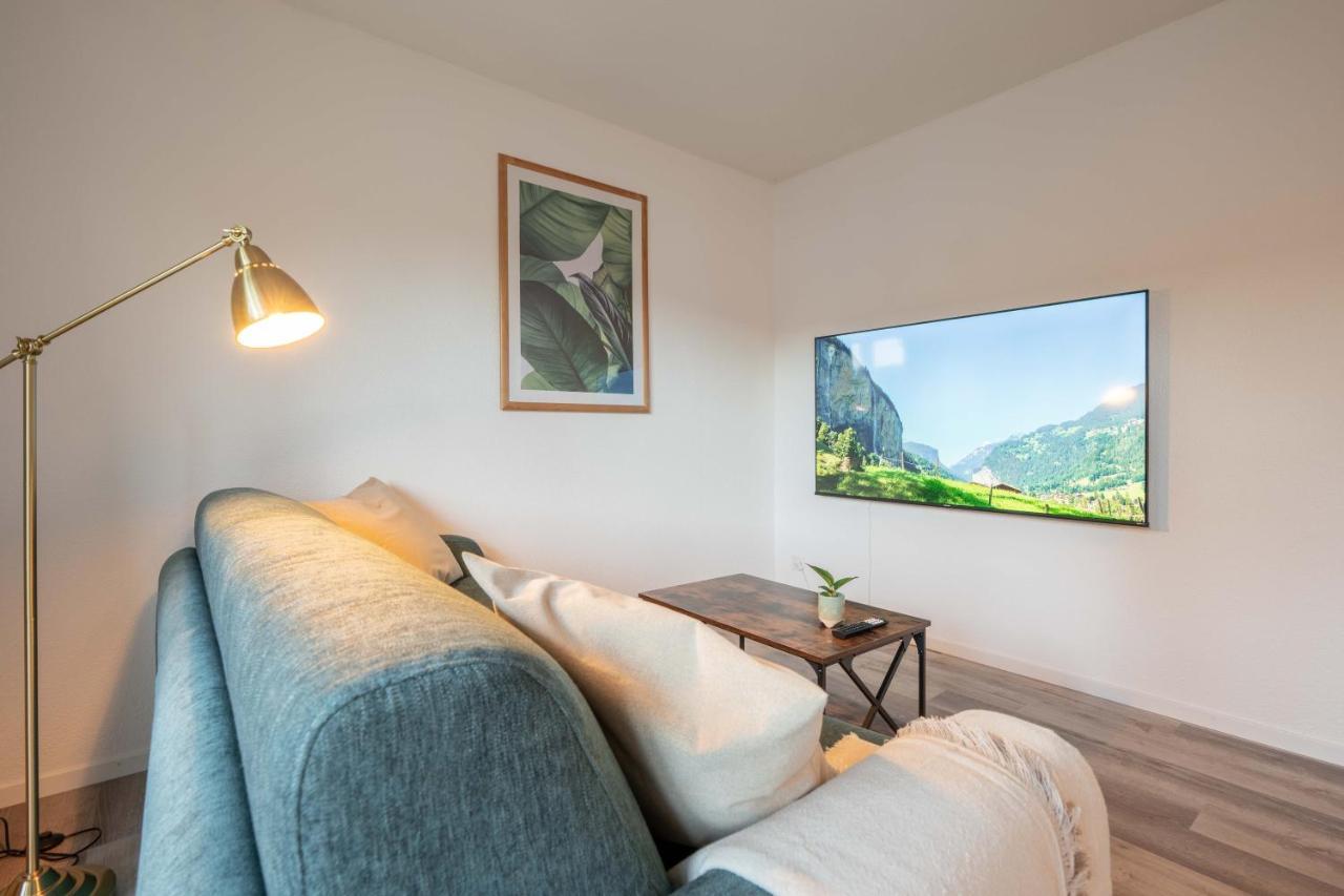 Moderne Wohnung Mit Parkplatz - Top Floor Ostermundigen Buitenkant foto