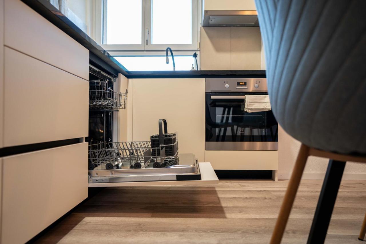 Moderne Wohnung Mit Parkplatz - Top Floor Ostermundigen Buitenkant foto