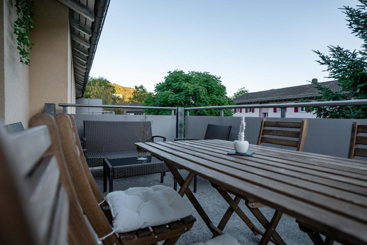 Moderne Wohnung Mit Parkplatz - Top Floor Ostermundigen Buitenkant foto